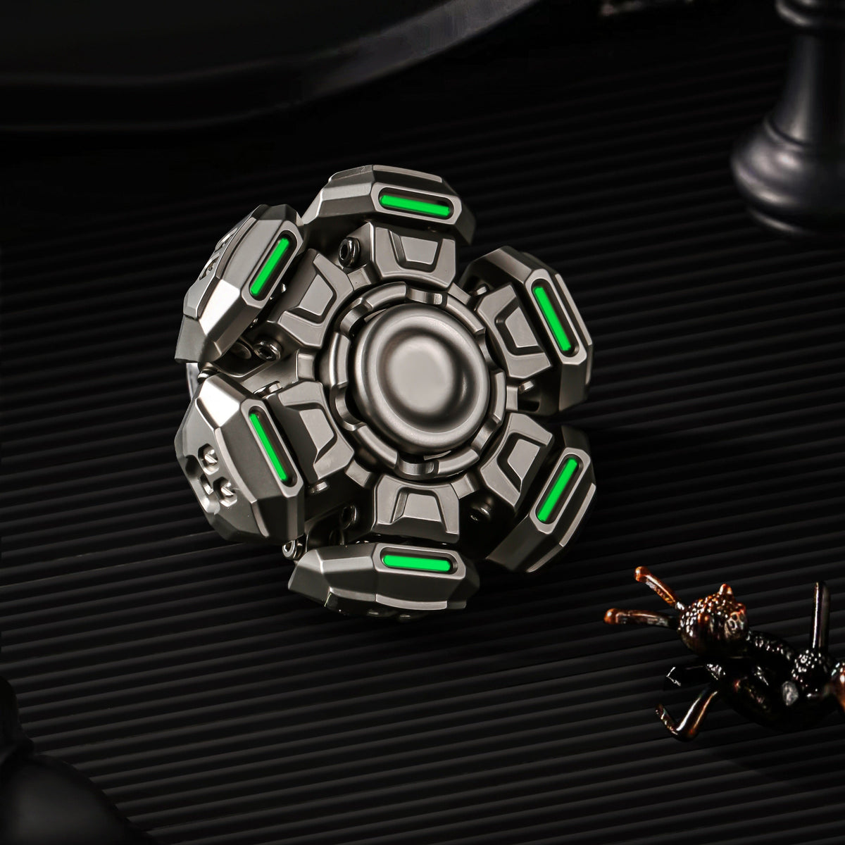 T-MAX Ancient Iron Metal Fidget Spinner