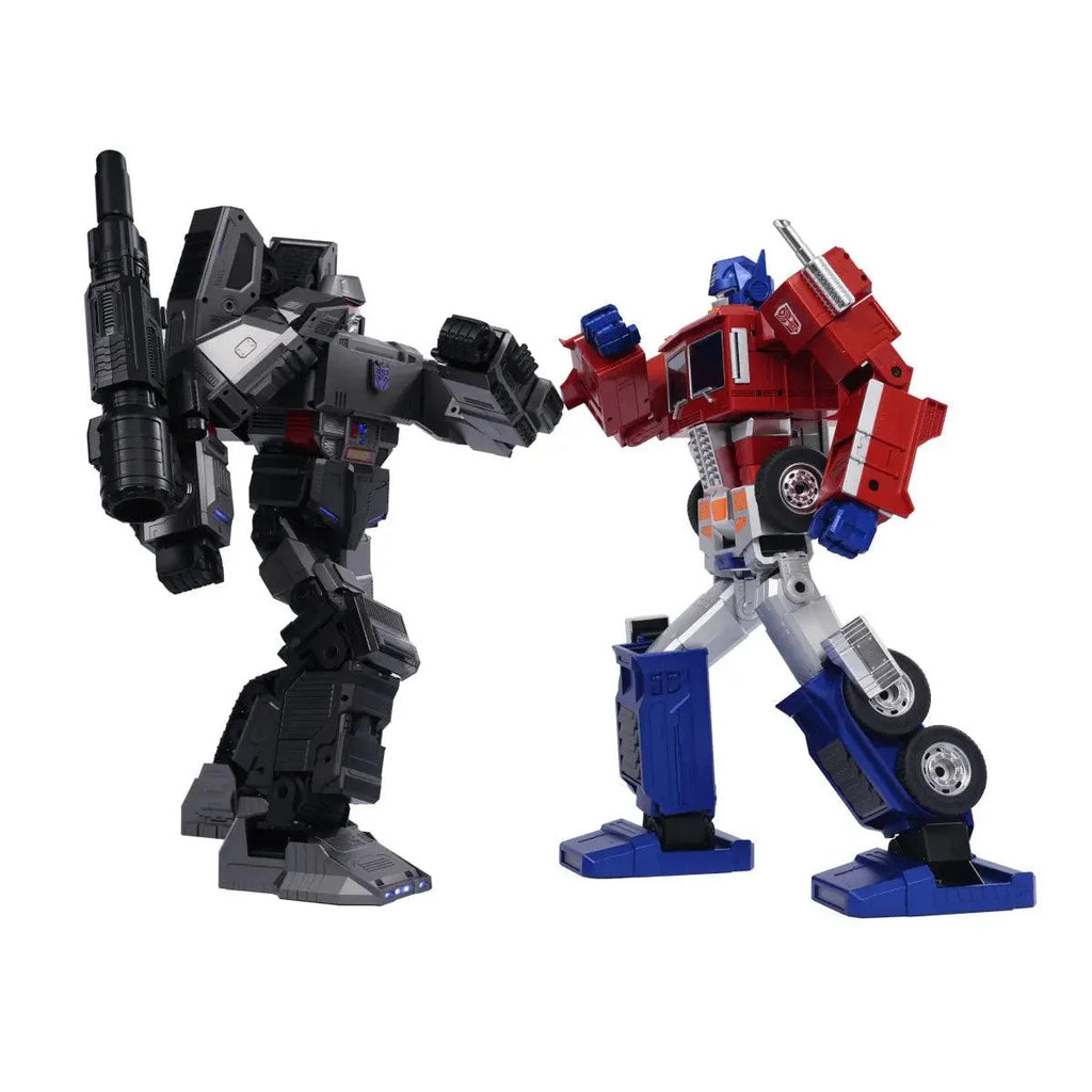 Flagship Megatron Auto-Converting Robot